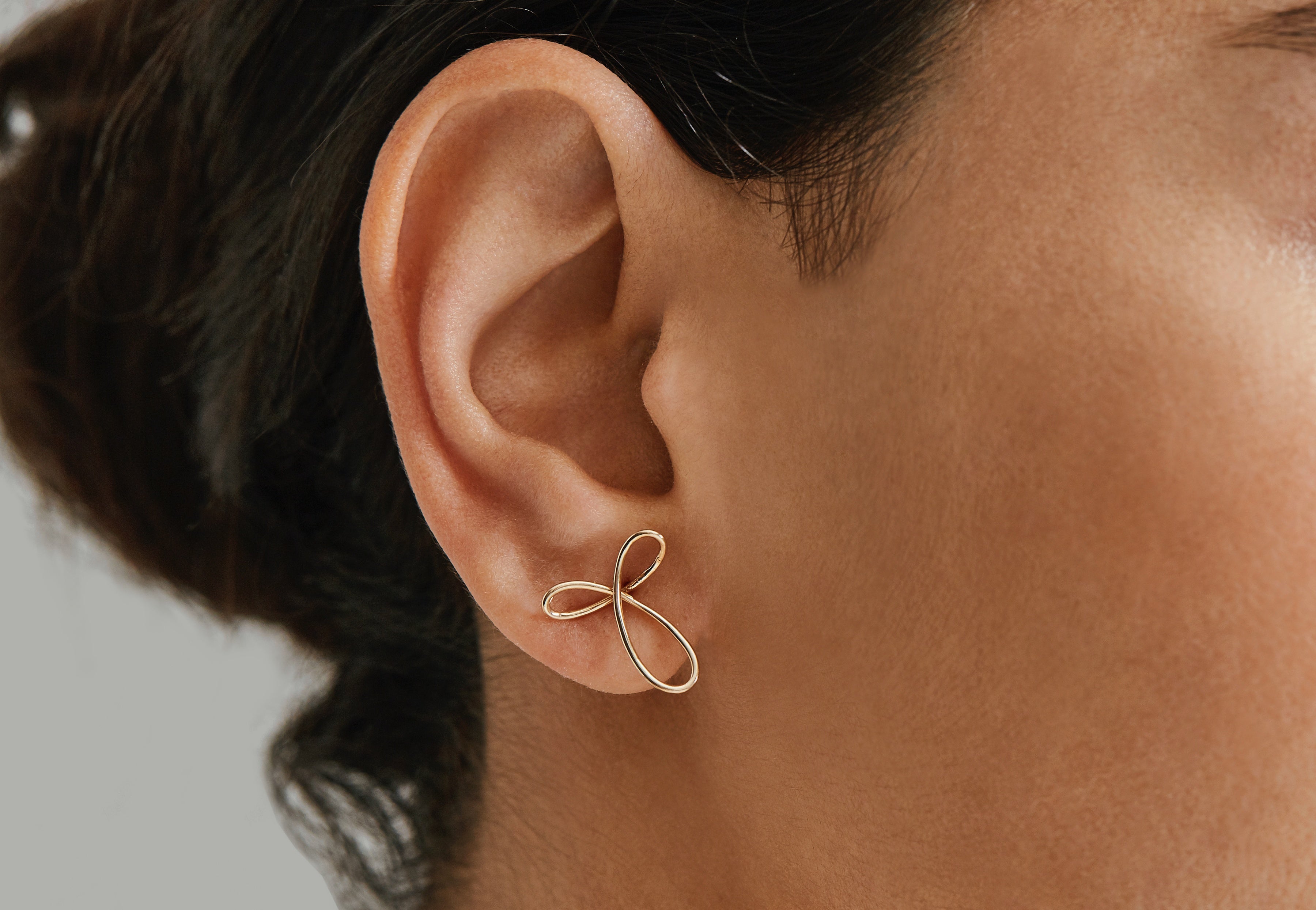 18 carat gold triple loop wire stud earrings-McCaul